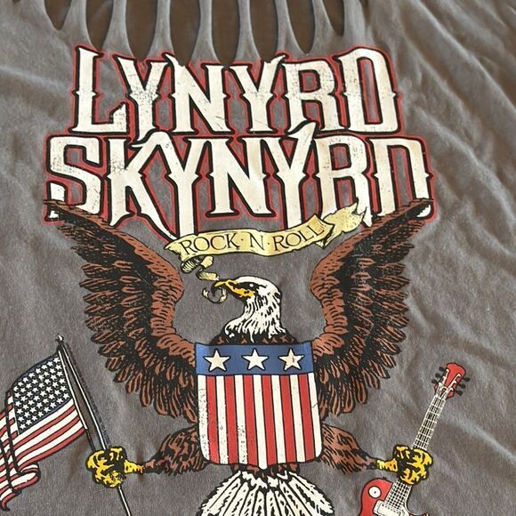 Torrid Lynyrd Skynyrd distressed top T-shirt - Picture 7 of 9